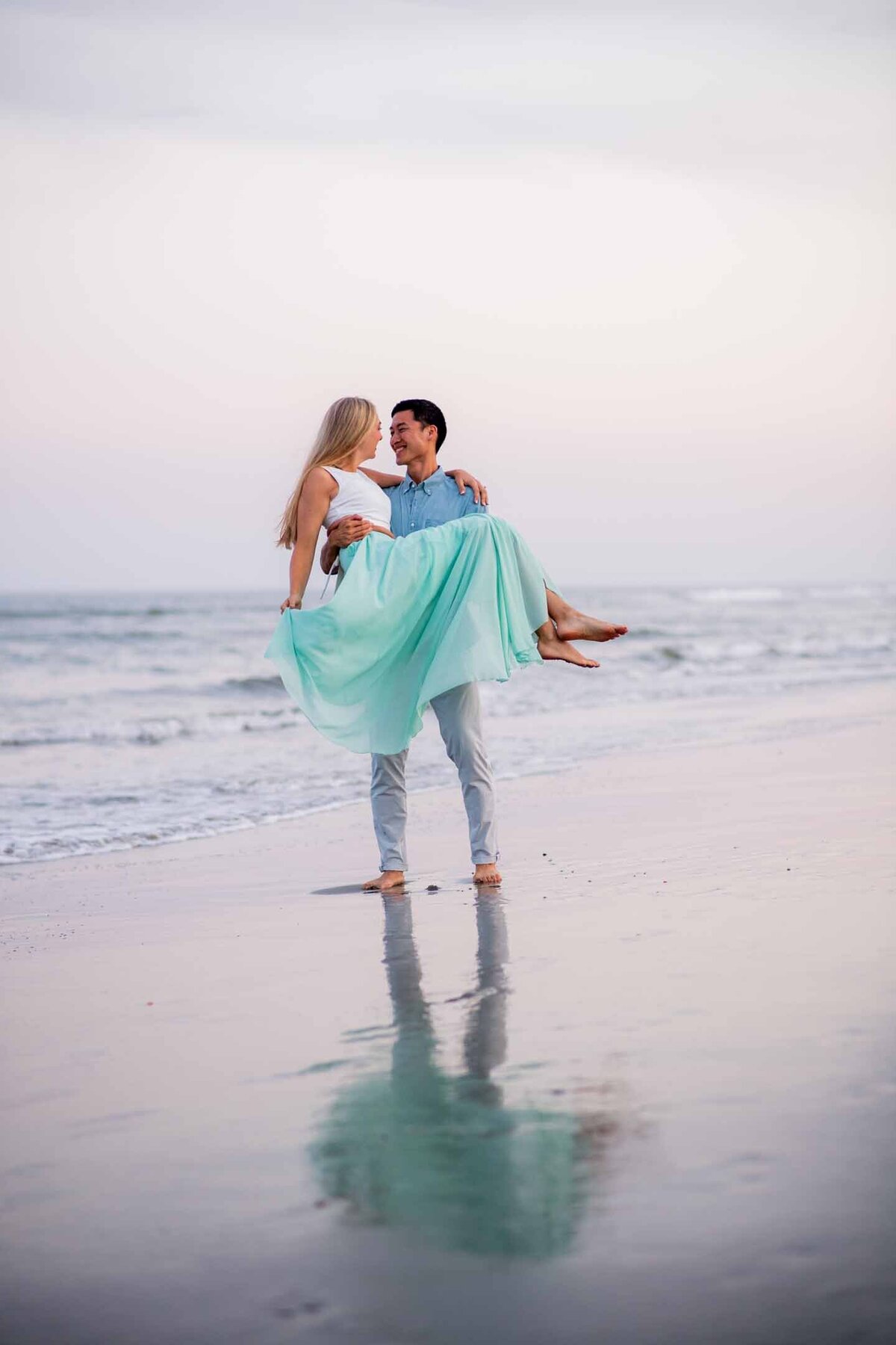 Jacksonville Beach Engagement Session by Erin Tetterton Photography