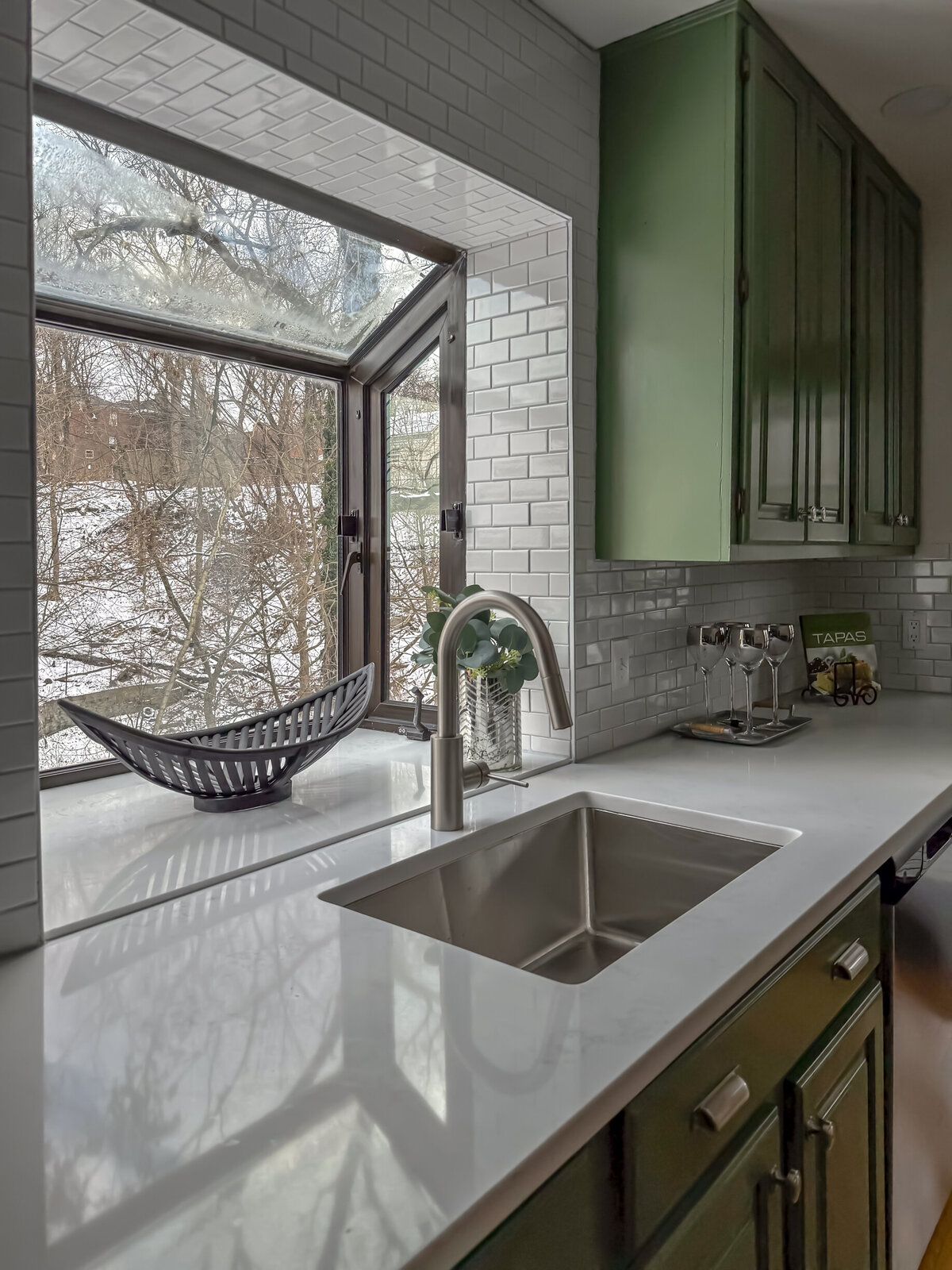 Modern kitchen staging highlighting open-concept living and buyer-focused design