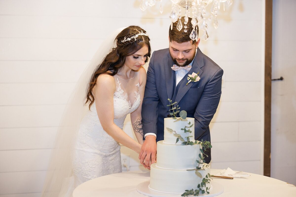 Windmill Winery Lake House Wedding (56)