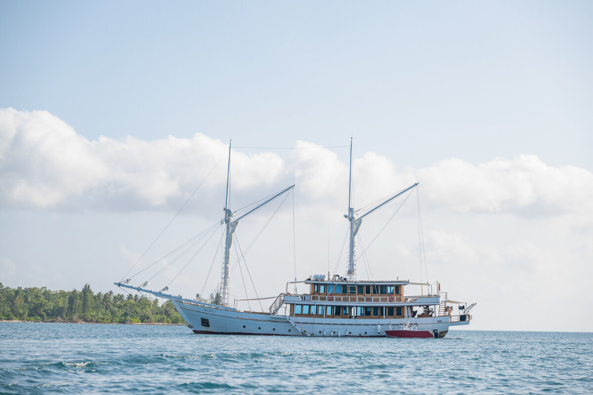 Siloina Luxury Surf Yacht Charter Mentawais - The Boat-4075