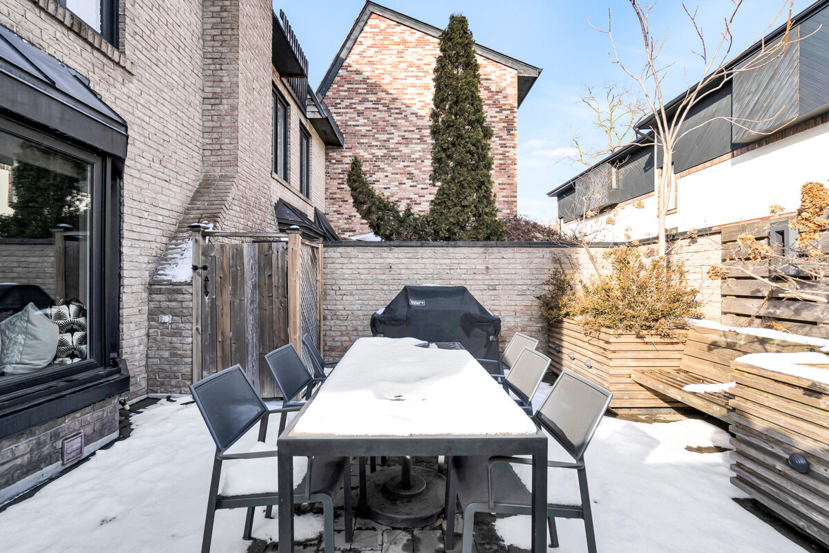 100_Patio