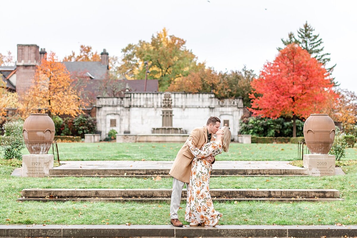 Pittsburgh-Mellon-Park-Fall-Engagement_0022