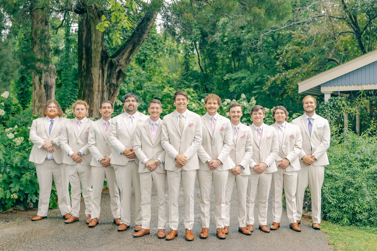 Sneak Peeks Creekside at Colliers End May Wedding | Lauren Elliott Photography | Emily & Kyle Anderson -46