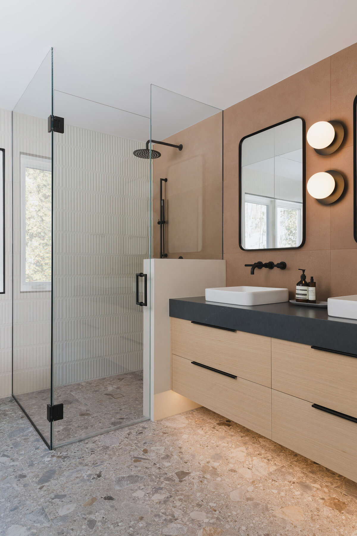 VI Design, Murdock Construction, Sonia V Photo, Bathroom Kitchen Royal Orchard Ottawa-5