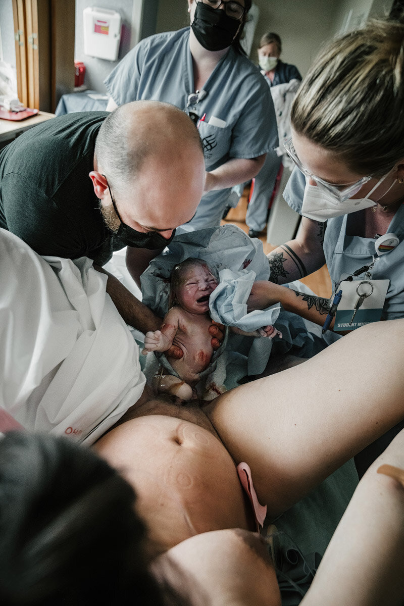 hospital-birth-photography-d-052