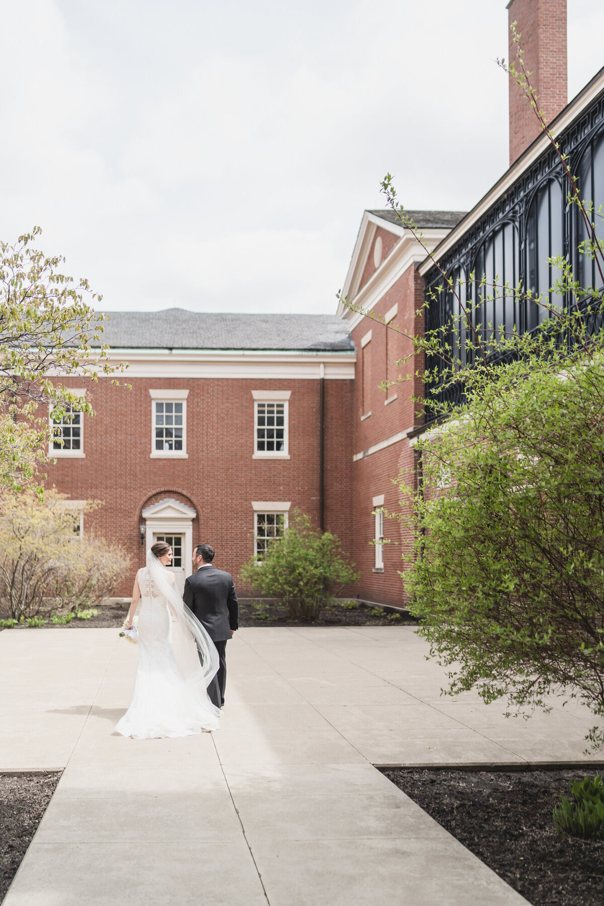A classic black tie jewish wedding Lovett Hall wedding at Greenfield Village in Dearborn Michigan by Kari Dawson20