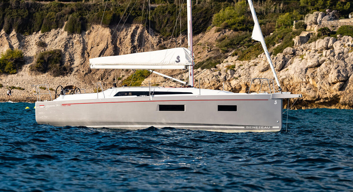 Beneteau-oceanis-34.1-2