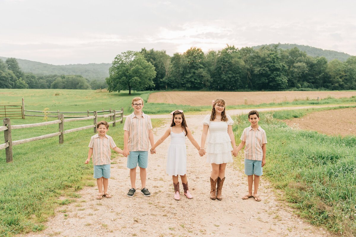Sharon Leger Photography | Canton Connecticut Newborn and Family Photographer | Burlington, CT-9