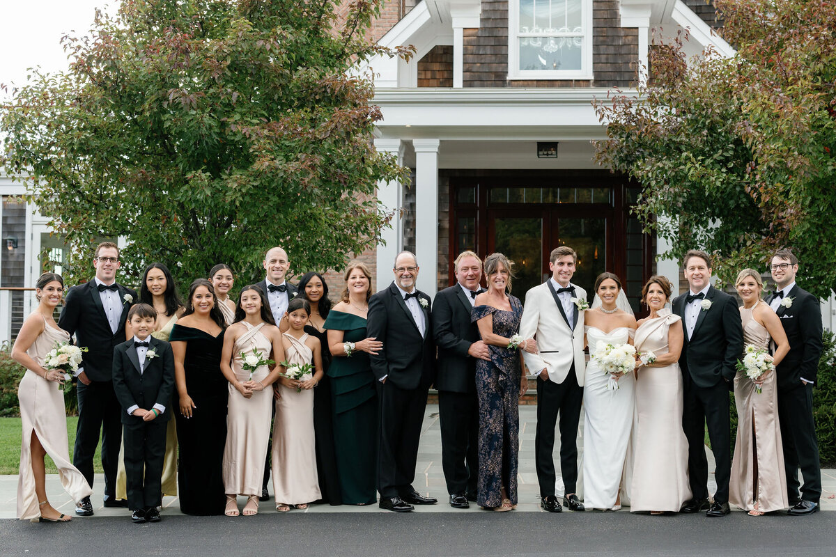 Outdoor Family Portrait by Lisa Blanche Photography