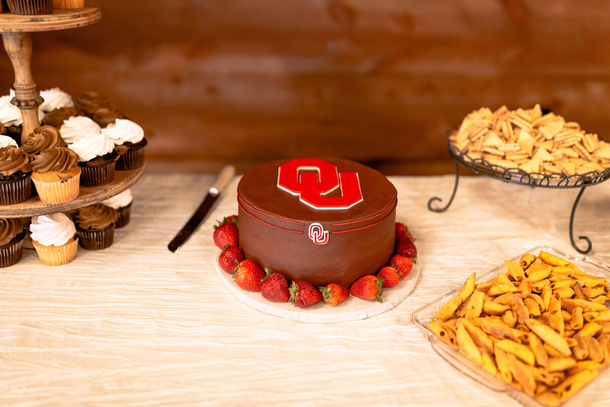 Stephanie&ChristianMorganCreekBarnAubreyTxWedding27