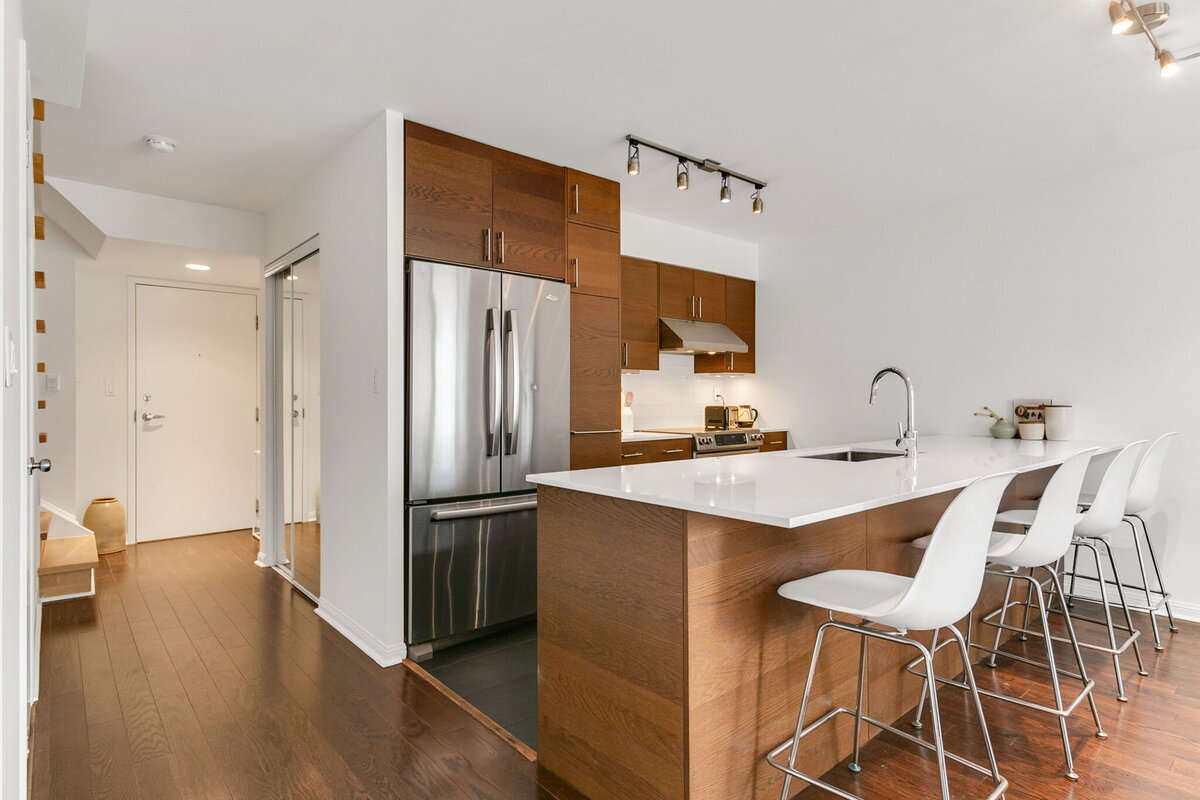 21-web-or-mls-15_005_Kitchen