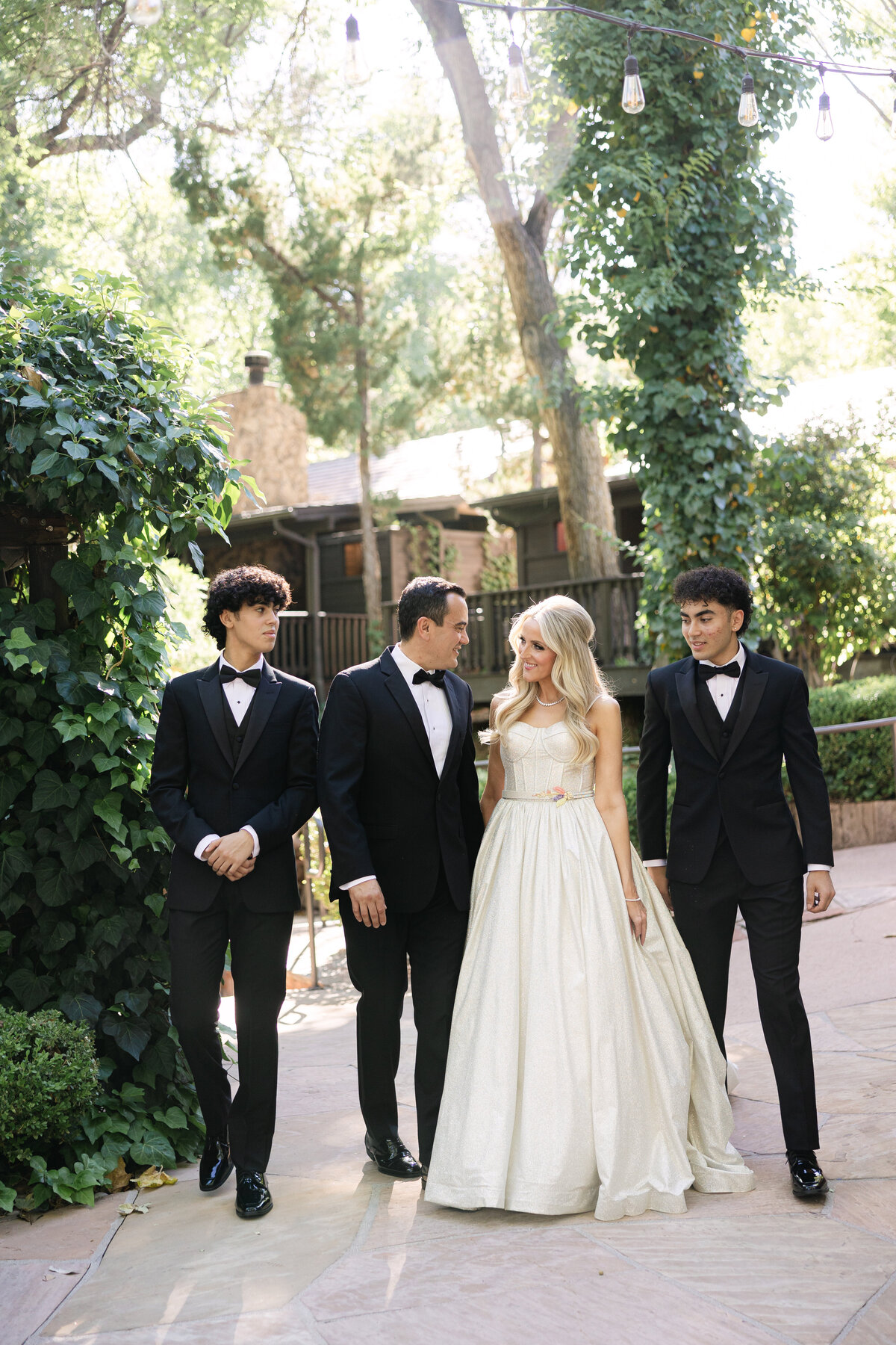 couple getting married at L'Auberge sedona