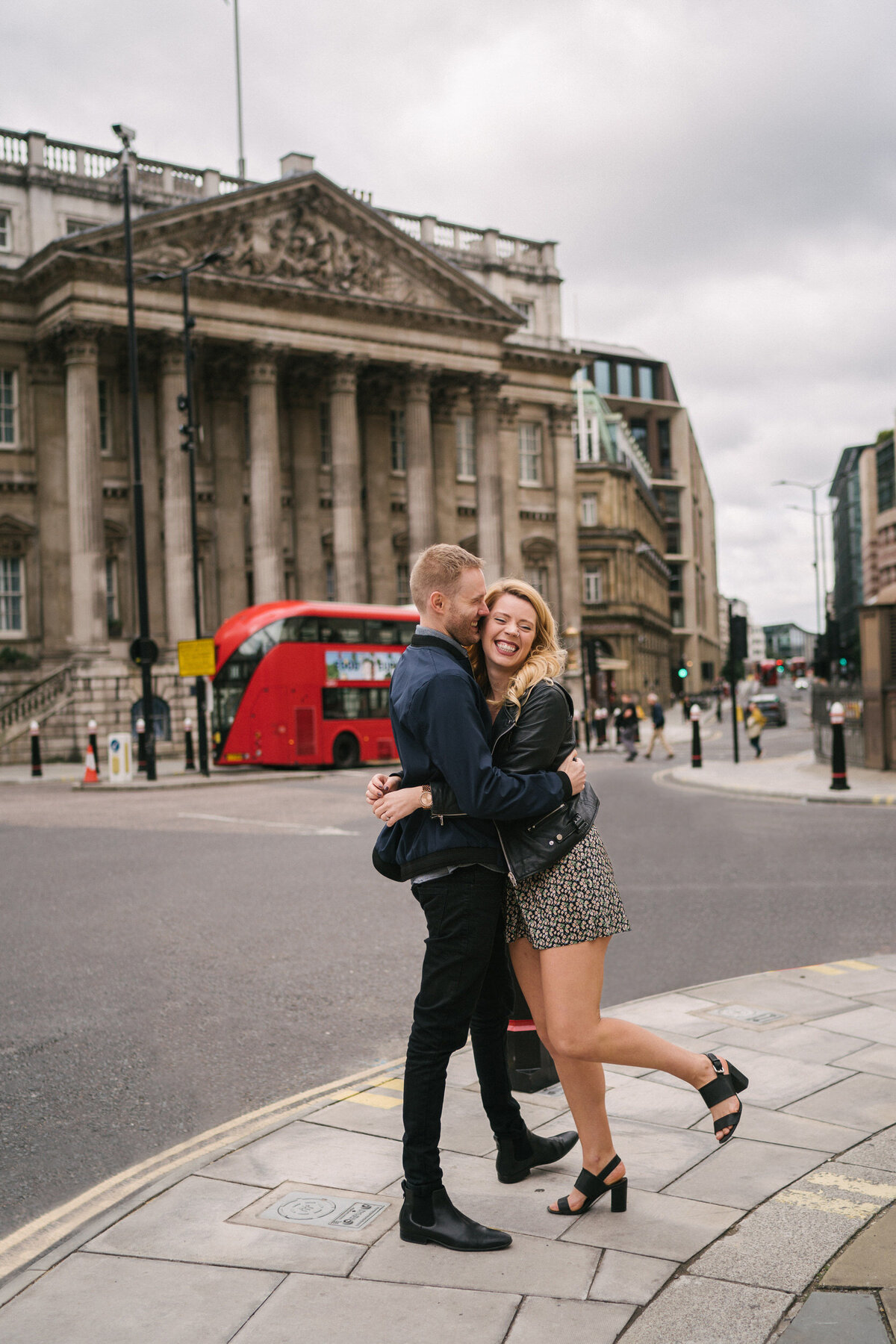 relaxed and natural london wedding photographer-15
