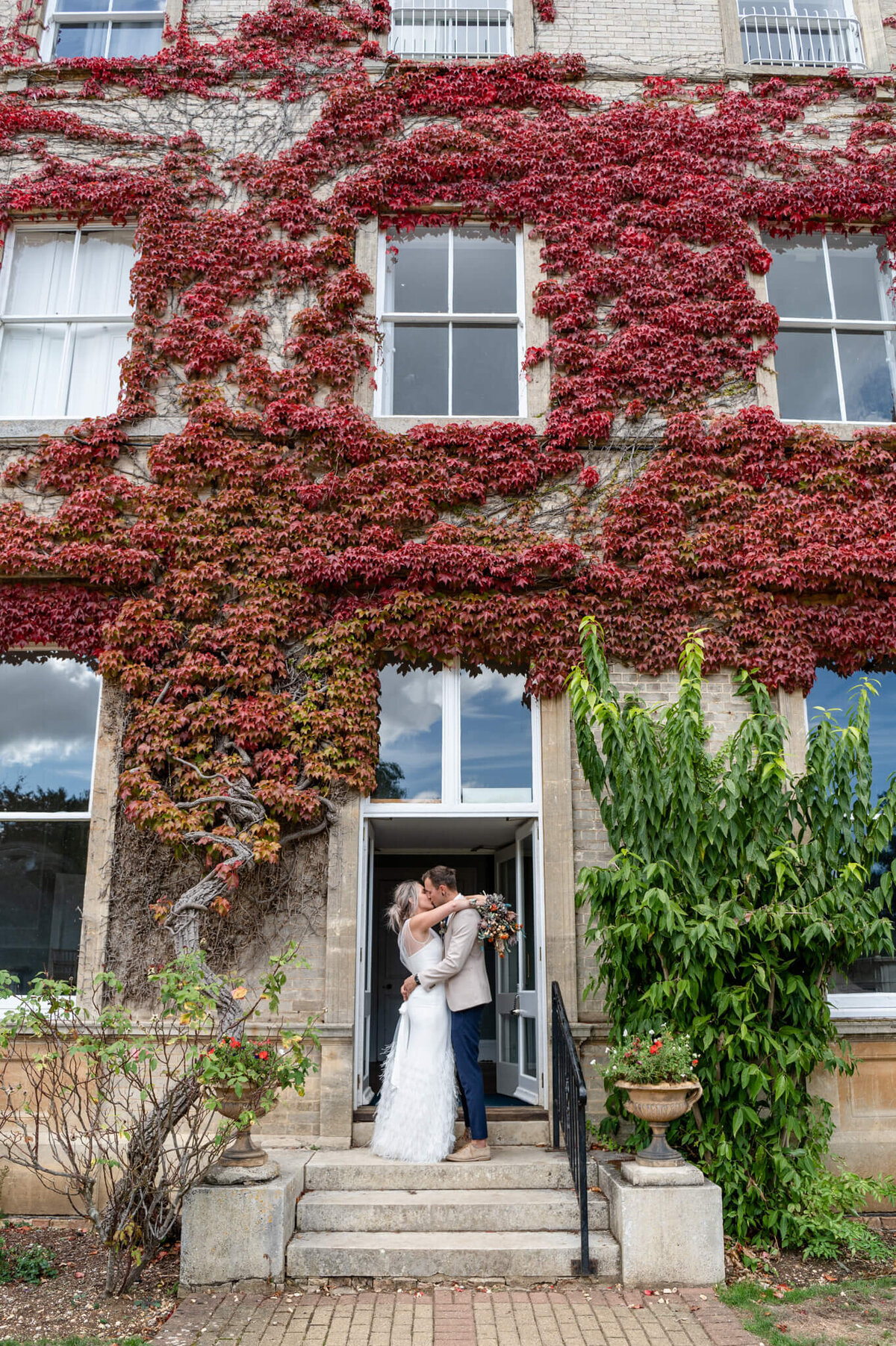 Chloe Bolam - Milton Keynes Buckinghamshire Wedding Photographer - Swanbourne House Wedding - 01.10.22 - 1
