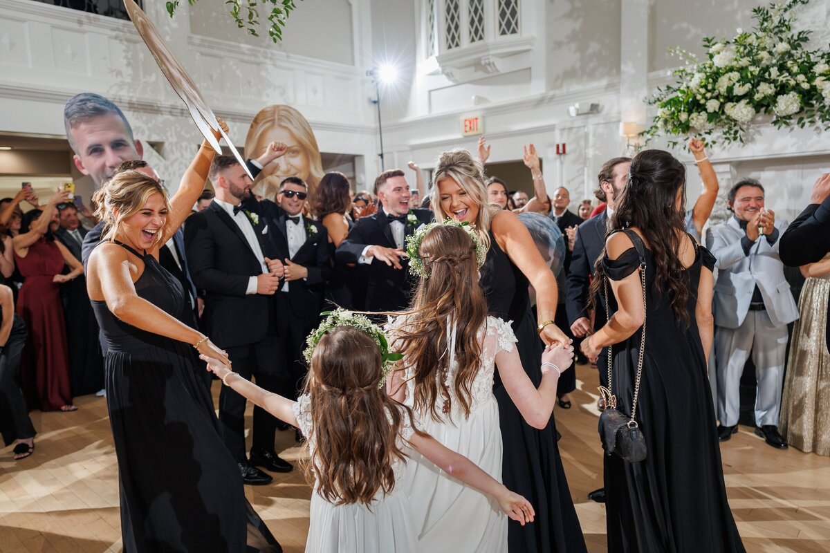 first-dance-at-springfield-country-club-ma-4
