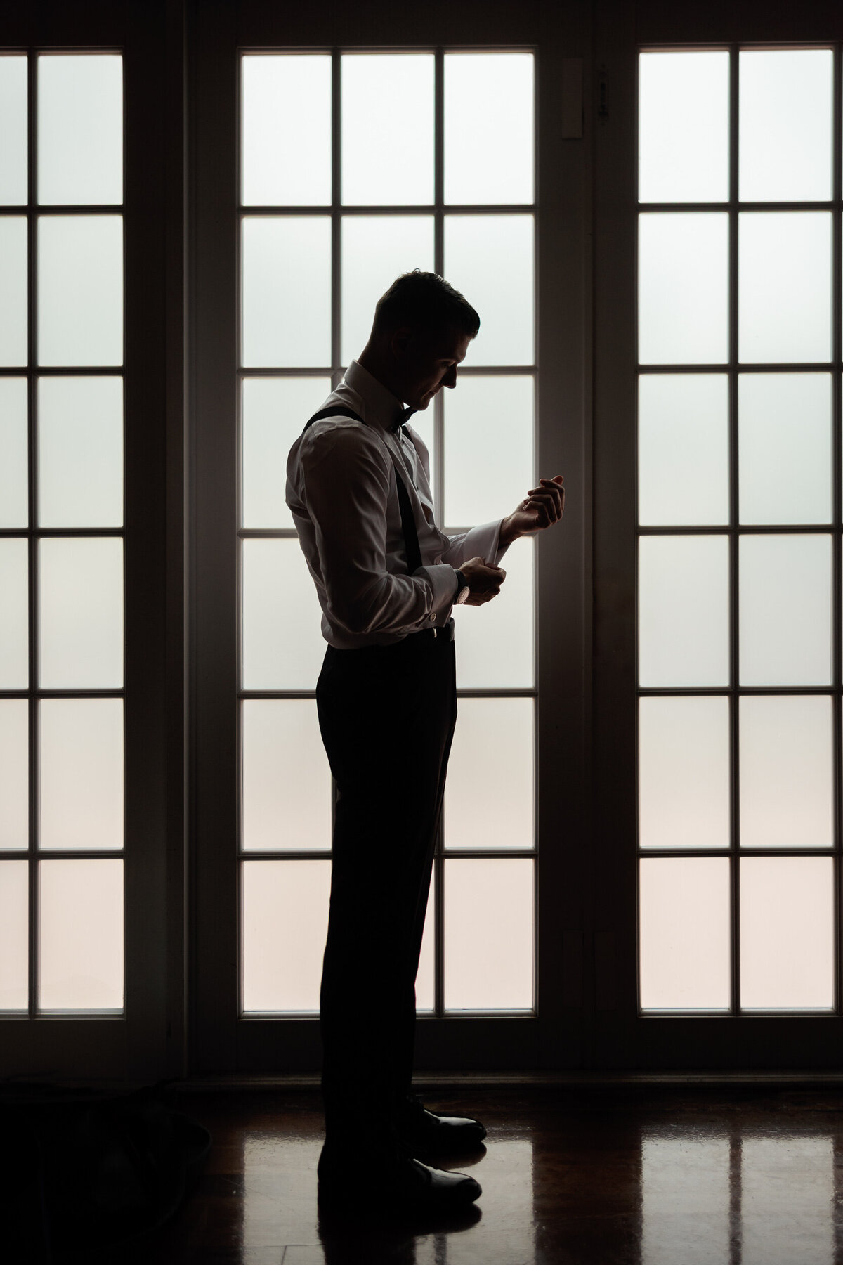 6-groom-getting-ready-orlando-wedding-photographer