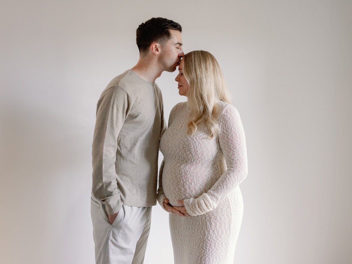 053-larissa-cleveland-family-studio-portrait-california-photographer-destination-event