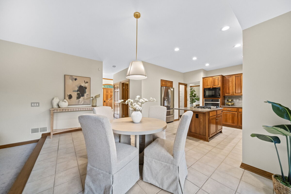 23-web-or-mls-A7407382