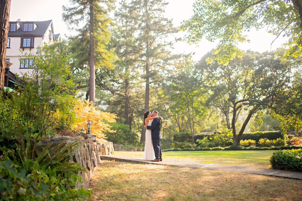 Humboldt-County-Wedding-Photographer-Garbervile-Nor-Cal-Wedding-Photographer-Benbow-Inn-Parky's-Pics-Coastal-Redwoods-Elopements-10