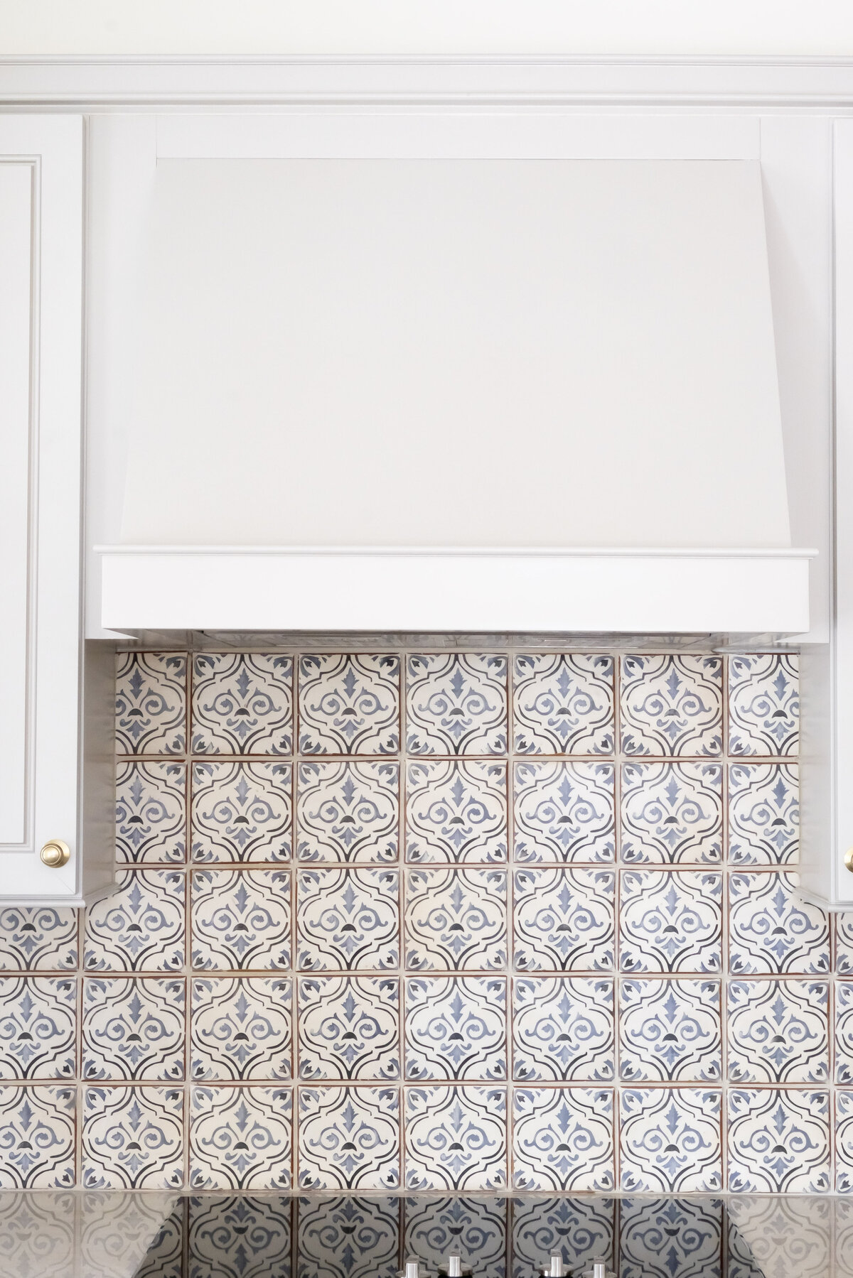 Small_Kitchen_Remodel_Mandeville_LA_Tabarka_Tile_26