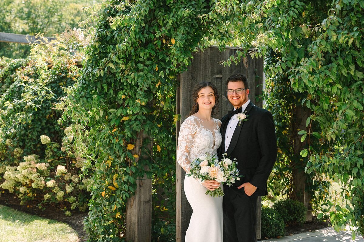 Bride and Groom Wedding Portaits Kelynn and Mathew Evansville Owensboro183