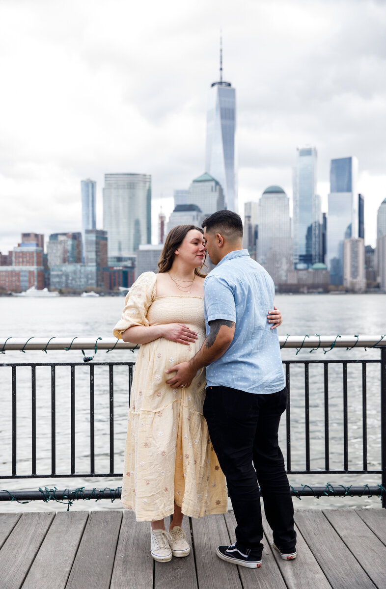 NJ Maternity Session in Jersey City by DAG IMAGES NYC