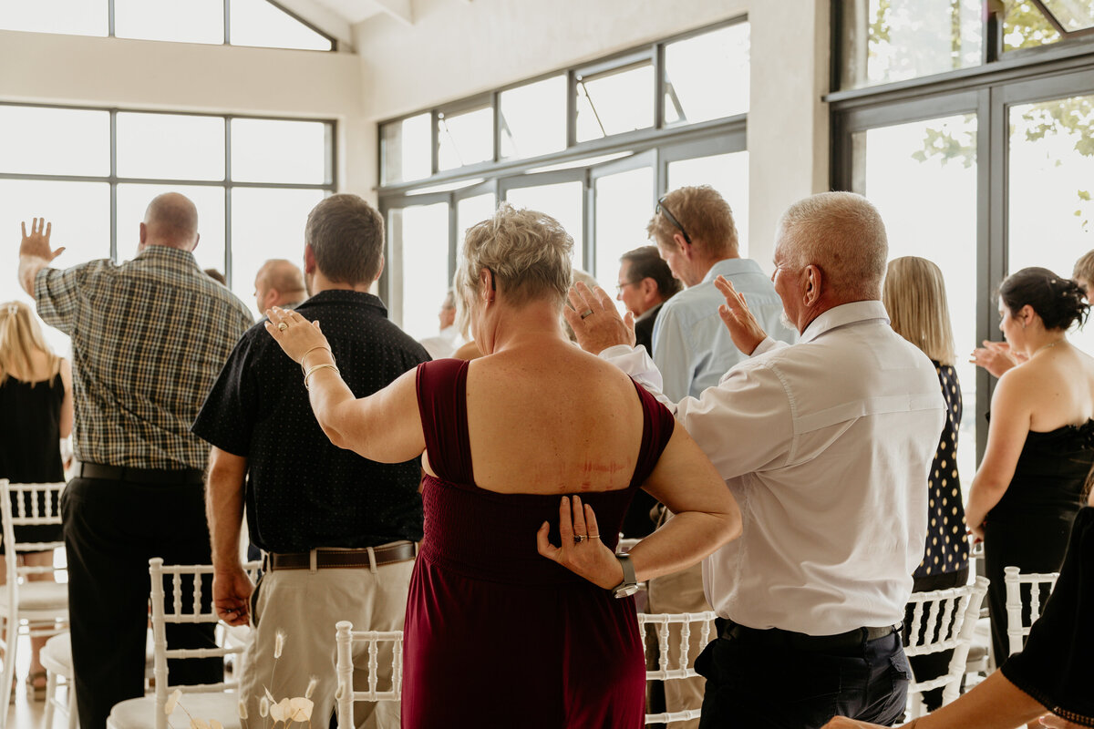 Beten bei einer Hochzeit auf dem Bakenhof in Wellington Südafrika