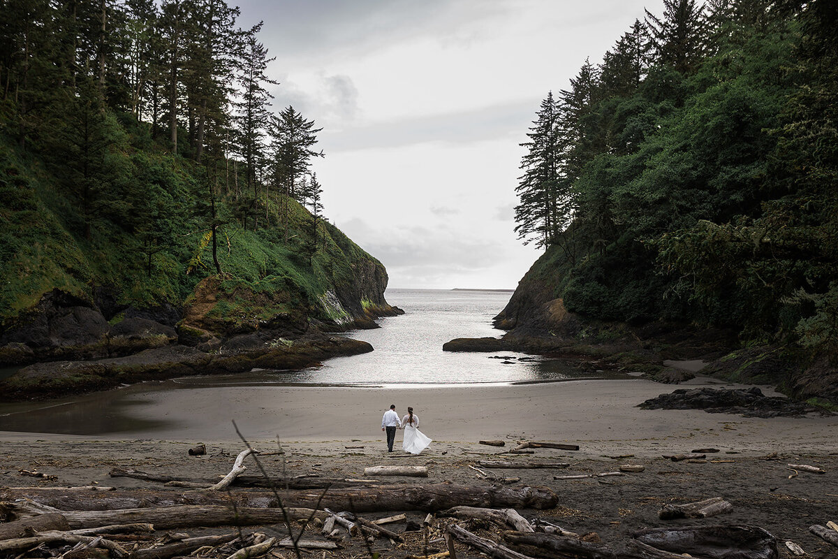 Final_Seaview Washington Elopement - Tara Nichole Photo - 2024 - Lauren and Jarrod-170