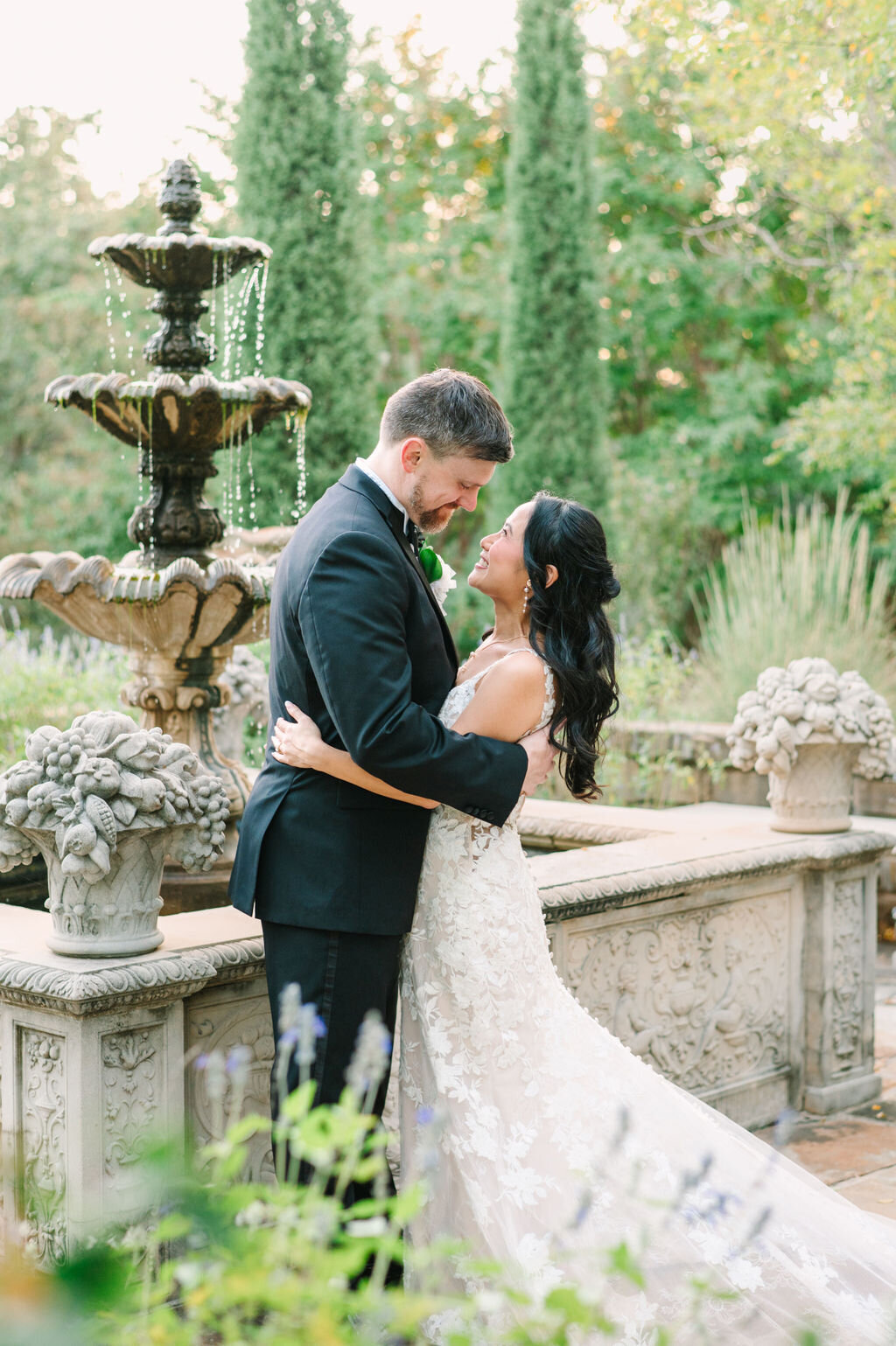 allisonbolinphoto-Fort-Worth-Fall-Garden-Wedding-Simple-Classic-1