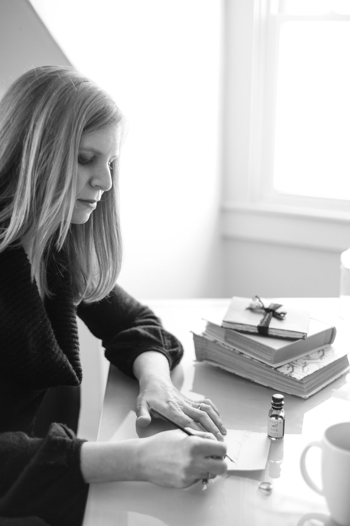 personal-branding-photography-calligrapher-with-pen-and-ink-annie-hosfeld-photography-1