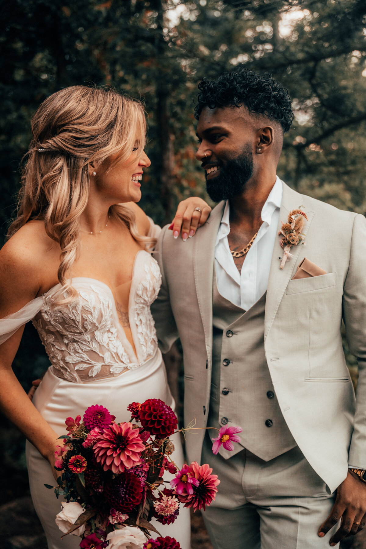 Elopment-Wedding-Flowers-Florist-Modern-Elopment