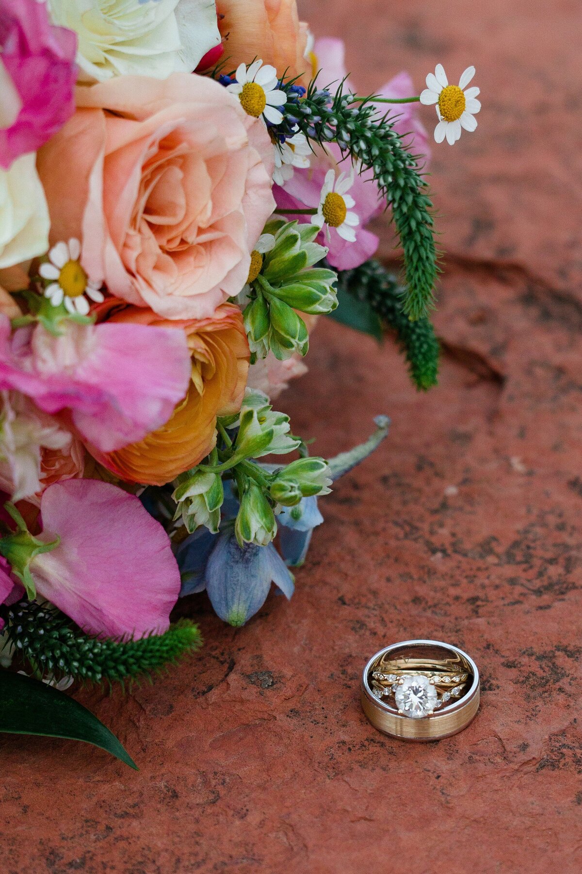Bell_Rock_Heart_of_Sedona_Arizona_Danielle_Holman_Wedding_Photography_0033