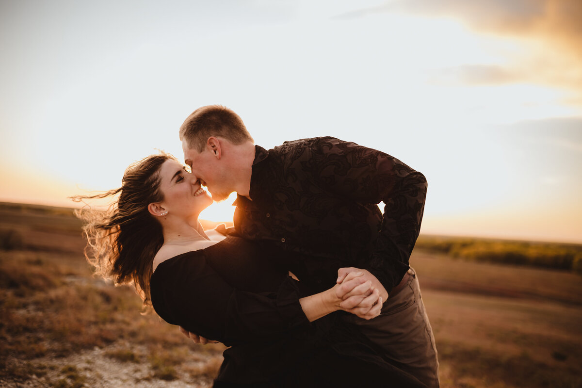 SEBELIUS LAKE NORTON KANSAS ENGAGEMENT SESSION