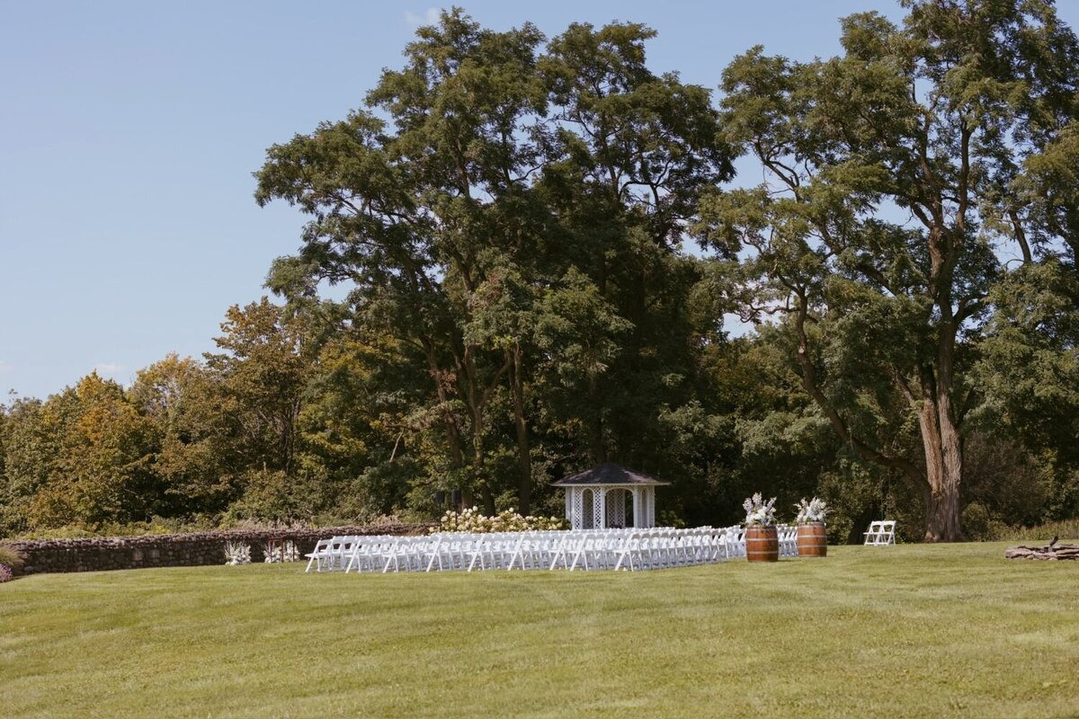 outdoor-same-sex-wedding-24