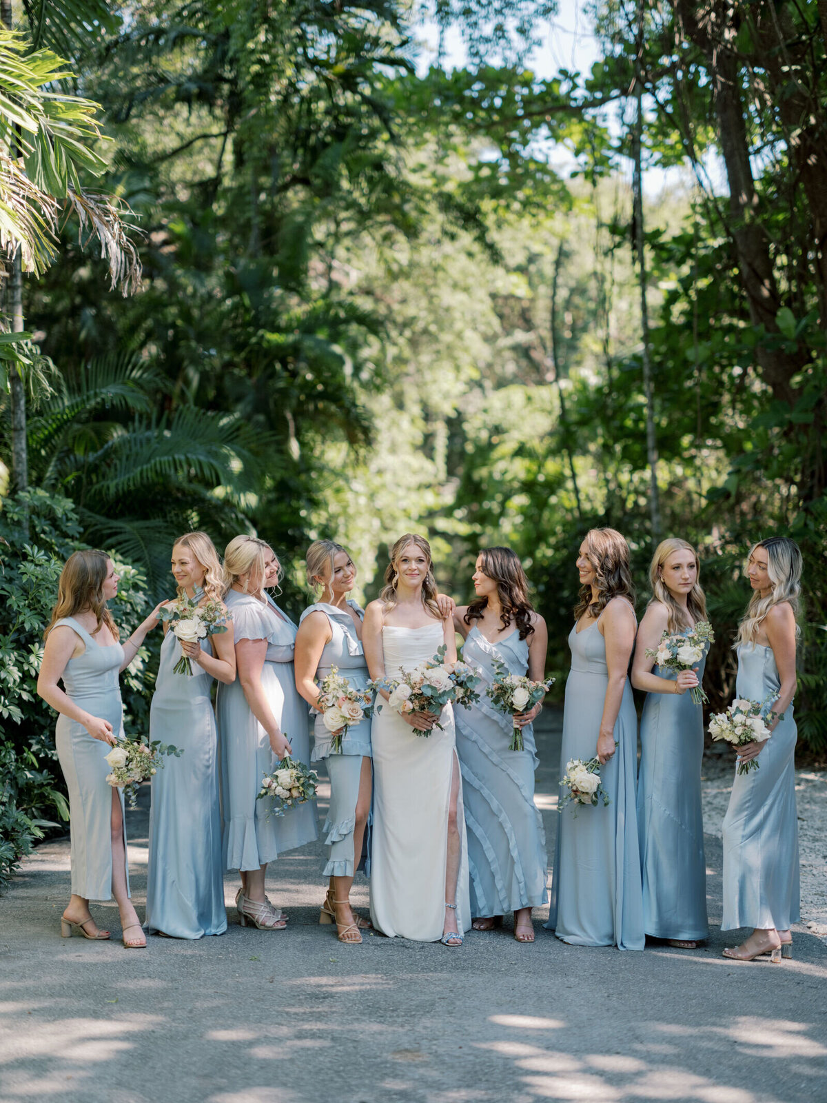 bride-bridesmaids-trees-7HM-W