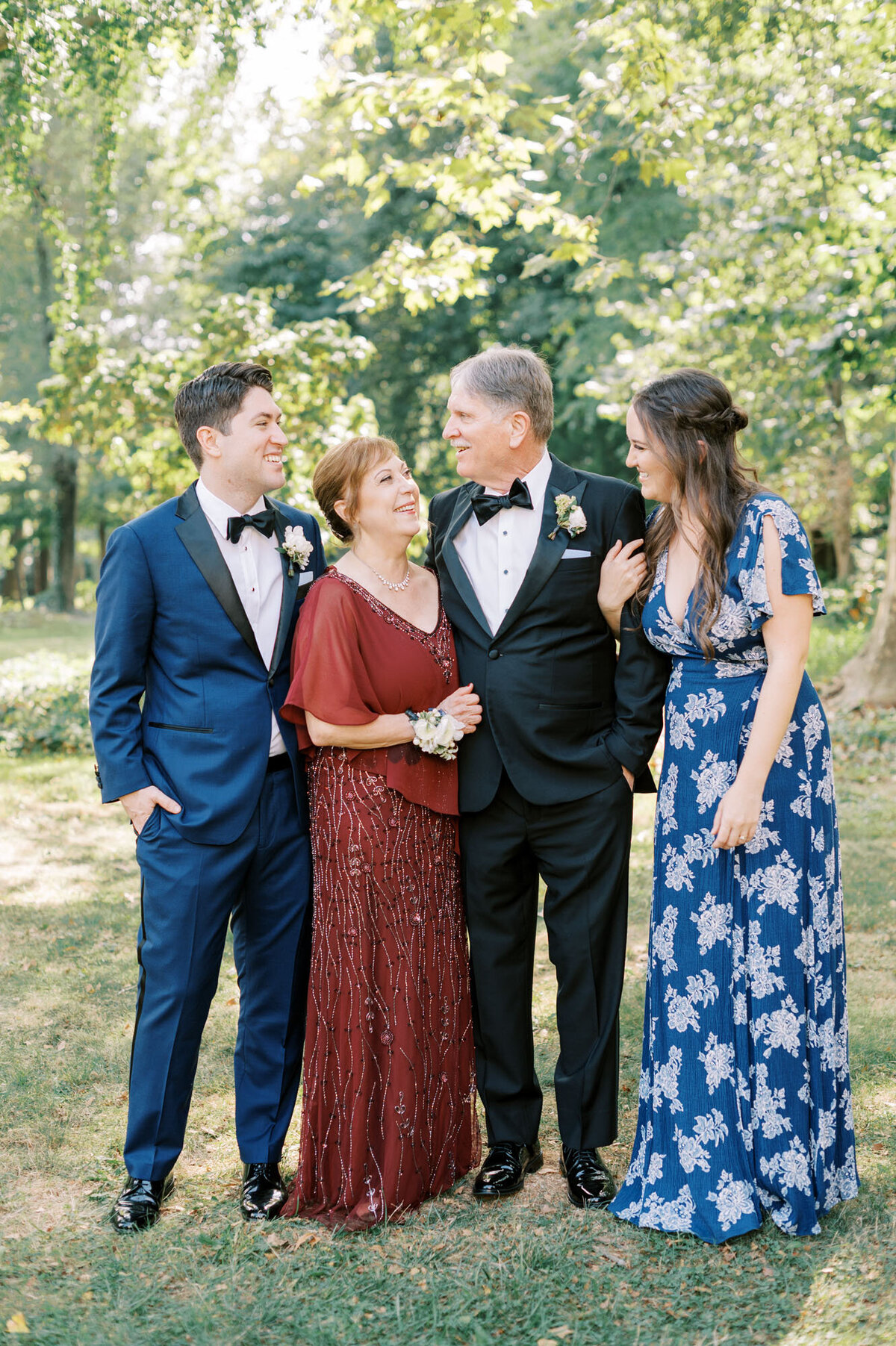 jaclyn-fisher-events-planning-romantic-riverfront-garden-wedding-in-philadelphia-10