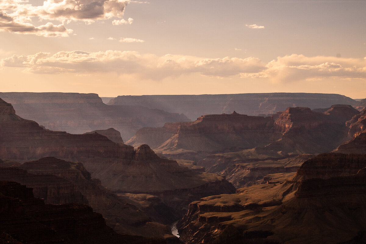 pastel-colored-grand-canyon-sunrise