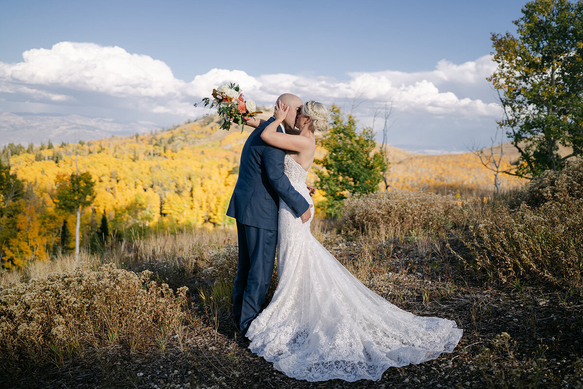 deer-valley-fall-park-city-mountain-wedding-pepper-nix-2130-1035