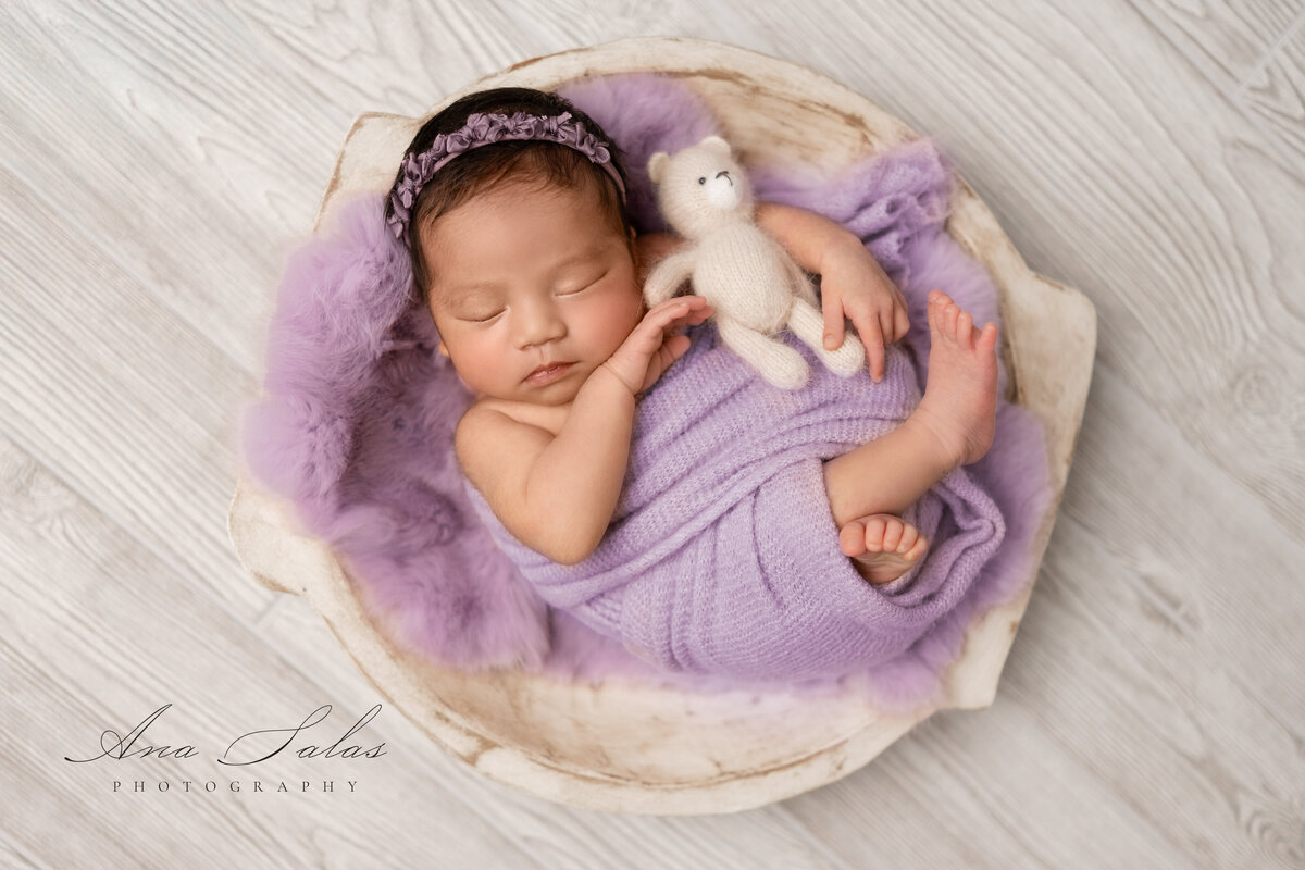 Newborn-Photographer-Edmonton-90