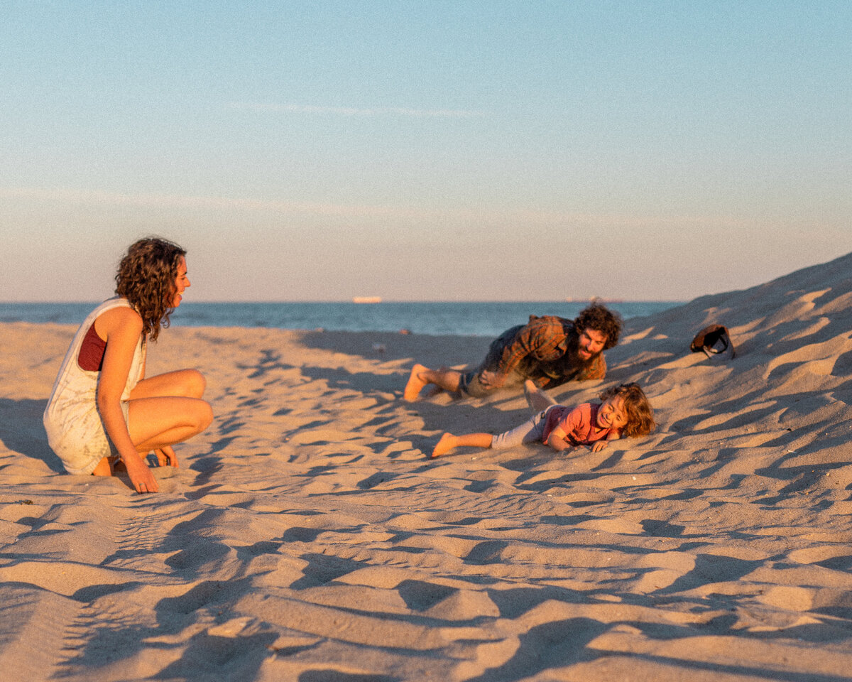 long beach family photographer, nyc family photographer,  beach family photos