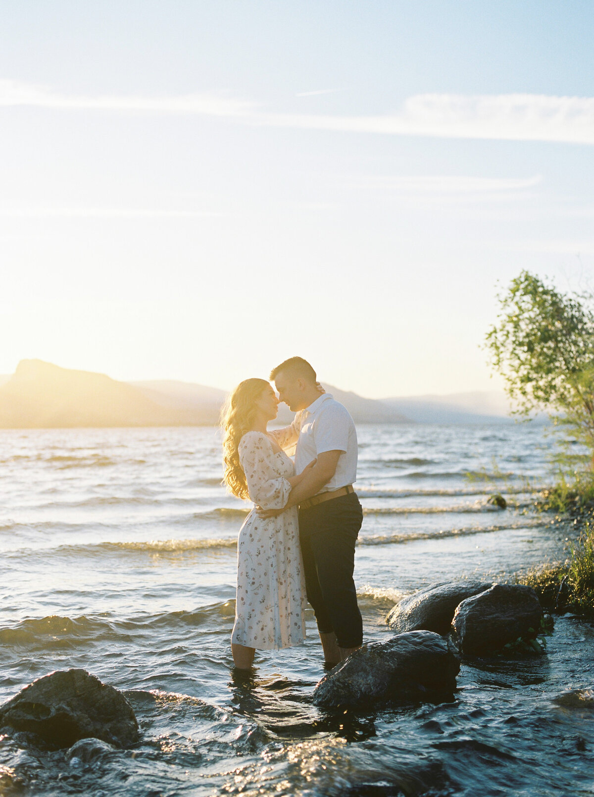 minted-photography-cedar-creek-winery-engagement-bc-20