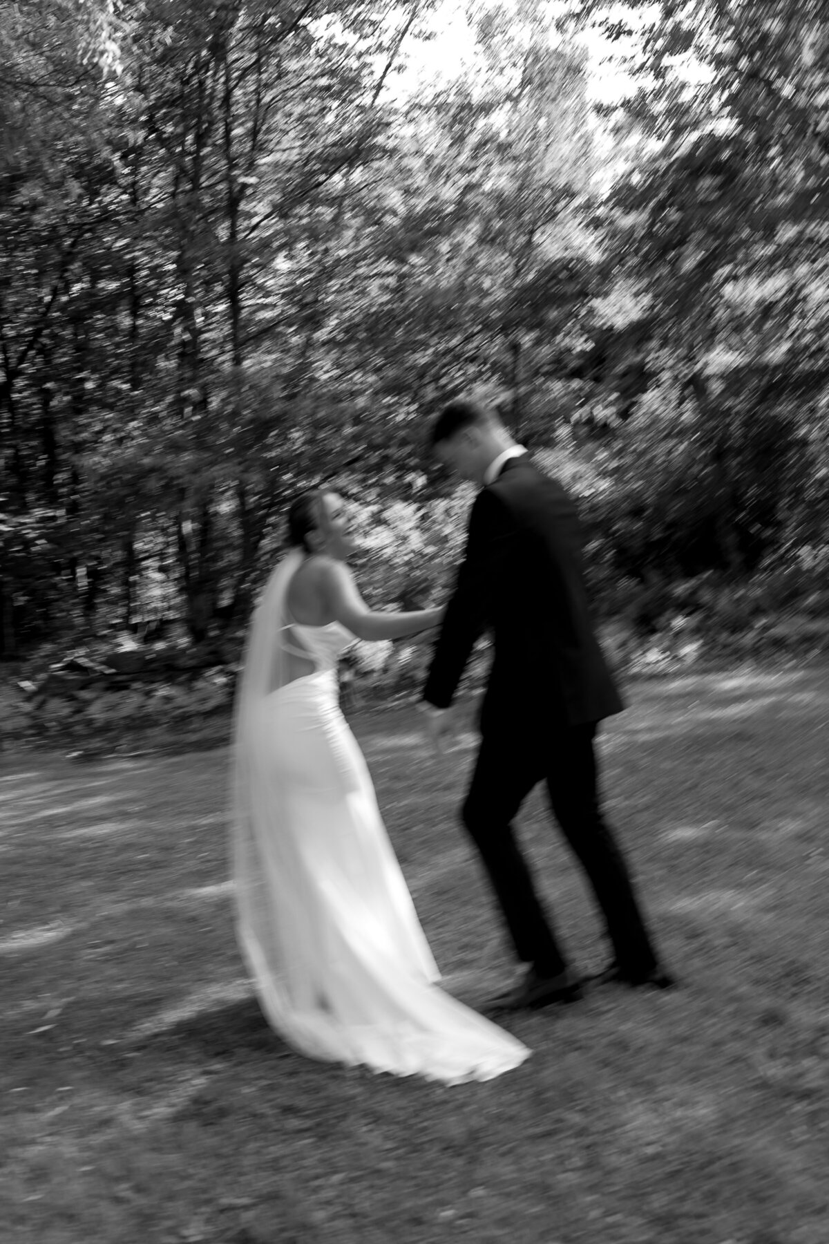 Vermont Wedding Photographers | Sincerely Liz Photography Documentary Wedding, Engagement, Elopement, Maternity and Newborn Photographer in New England 