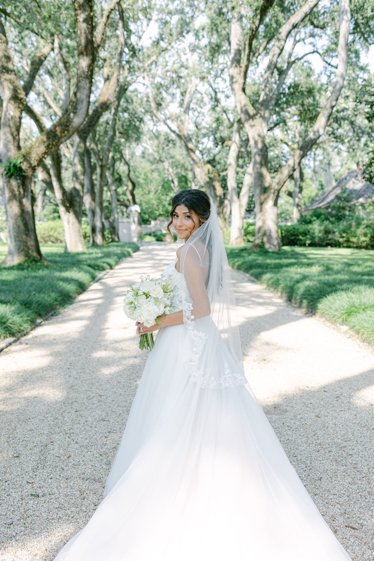 New_Orleans_LongVue_House_and_Gardens_anniversary_session_Alyse_and_Ben_Photography-9484