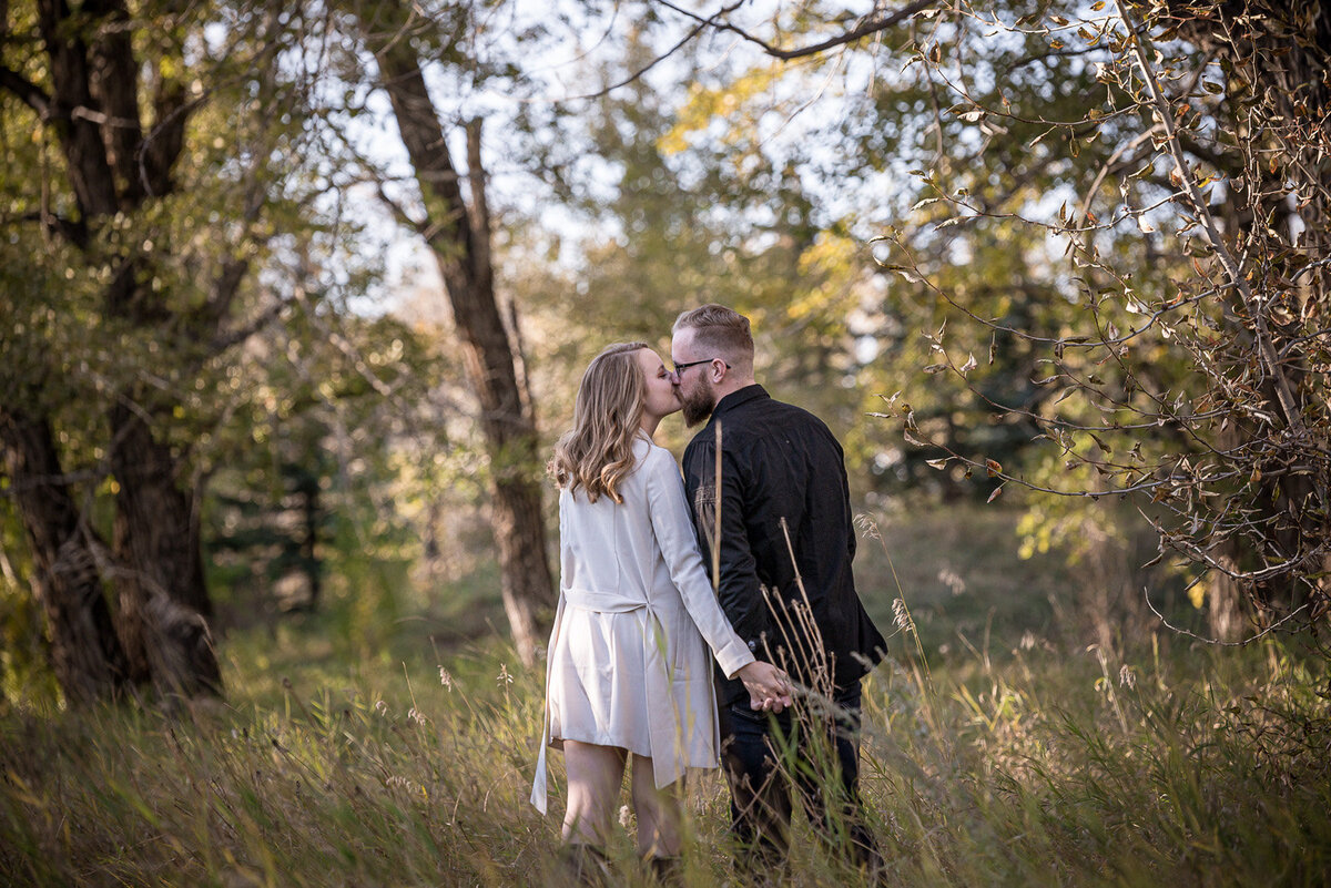 191006-033-Red-Deer-Engagement-Photographer-Amy_Cheng-Photography