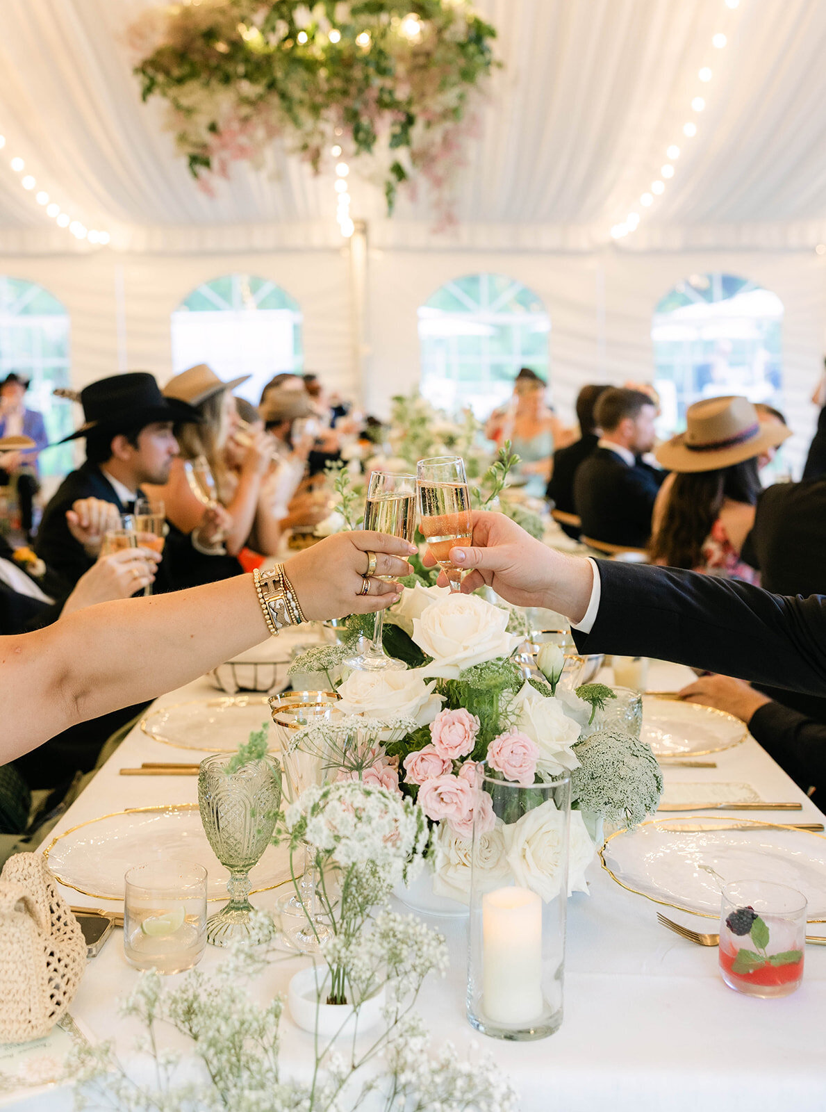 Olivia&TomSneakPeeks(Wedding)-171