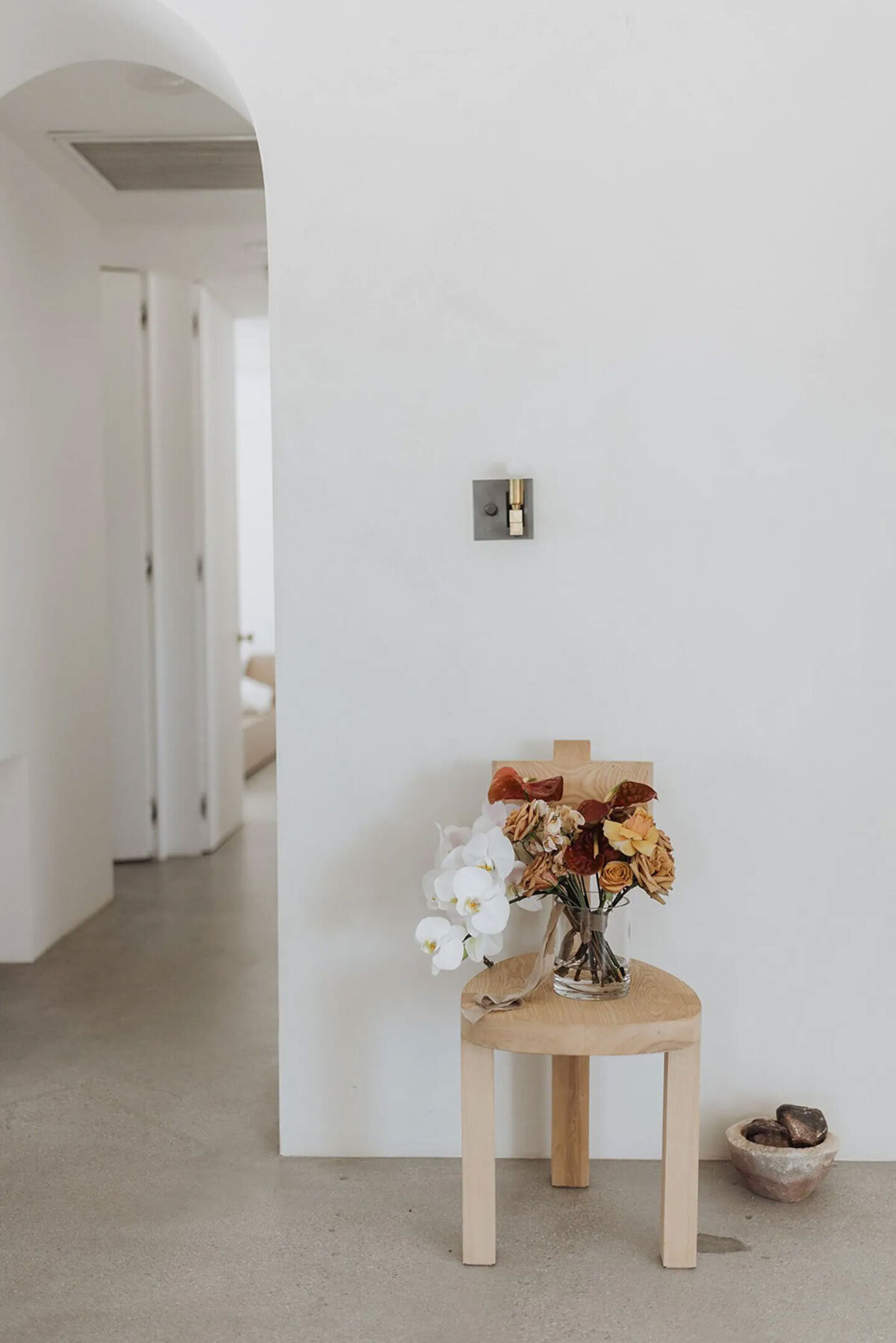 le-chacuel-airbnb-minimalist-interior-design