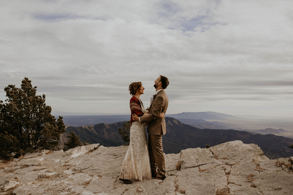 jemez-pueblo-sandia-crest-2-day-elopement-new-mexico-30