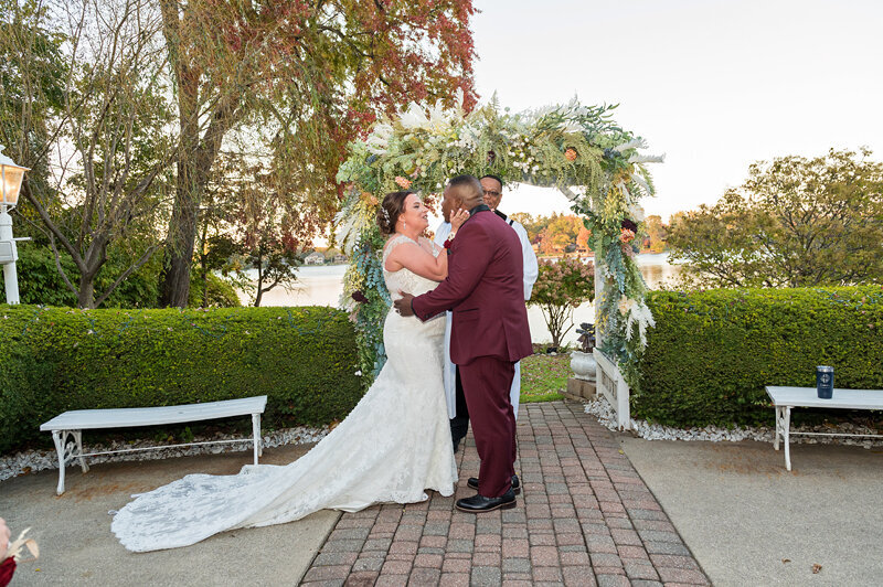 Detroit Wedding Photographer Victoria Wedding Chapel-154