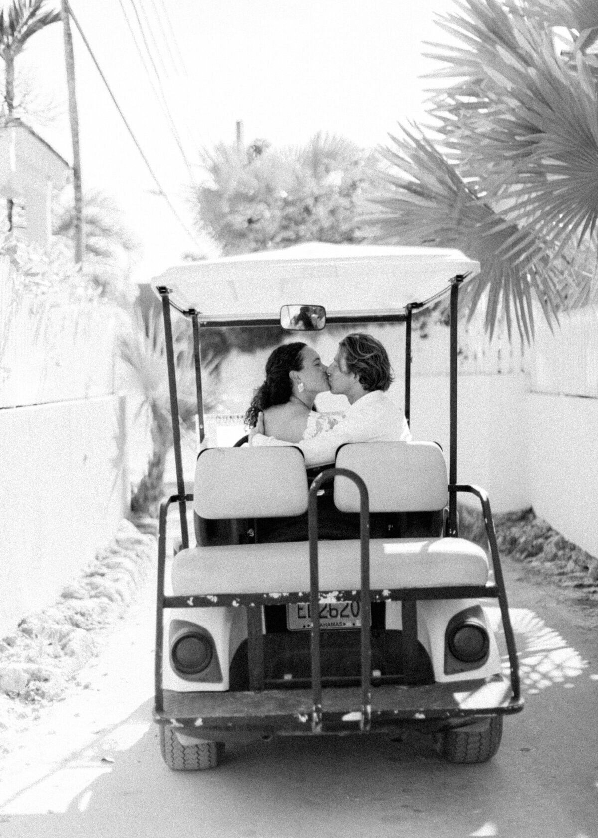 alessandra-shane-harbour-island-wedding-hollyclarkphotography-h-801