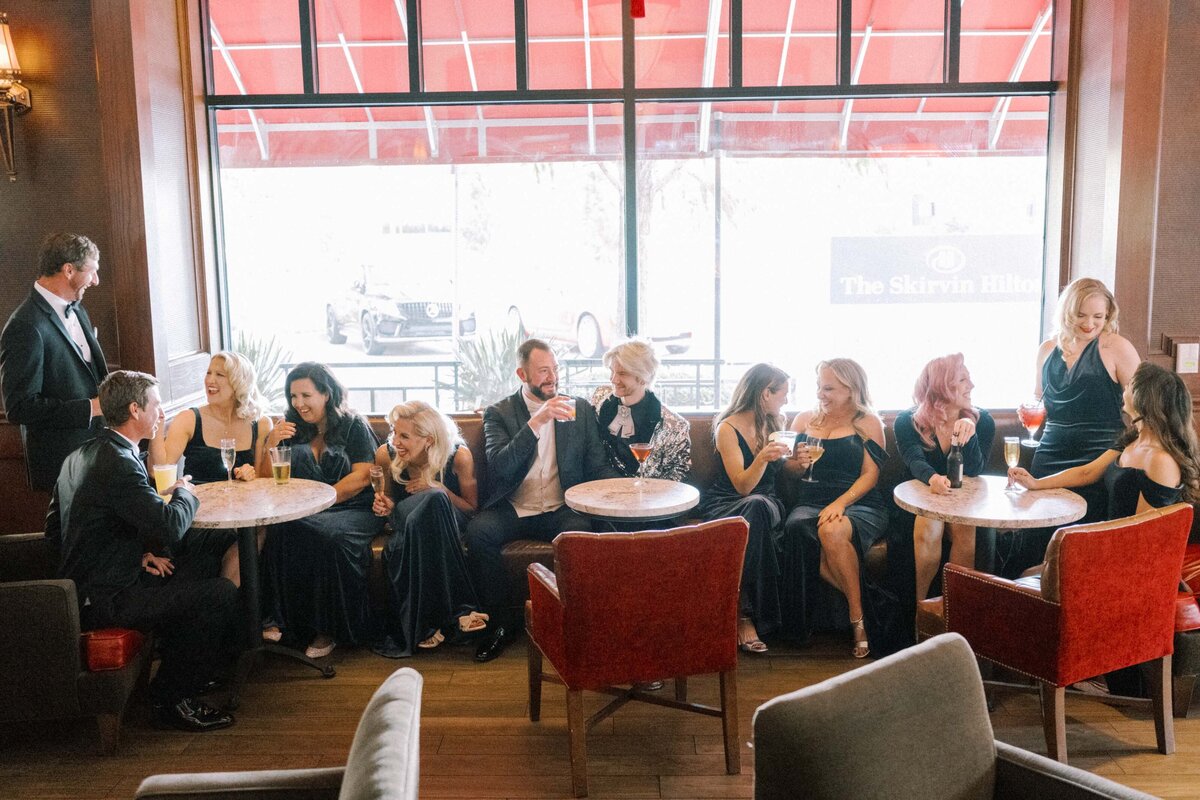 laid-back-wedding-party-portrait